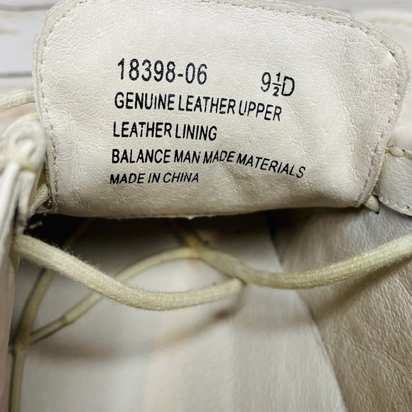 FLORSHEIM Mens Shoes Sneakers Size 9.5 Lace Up Comfortech White Leather Chukkah - Picture 9 of 10